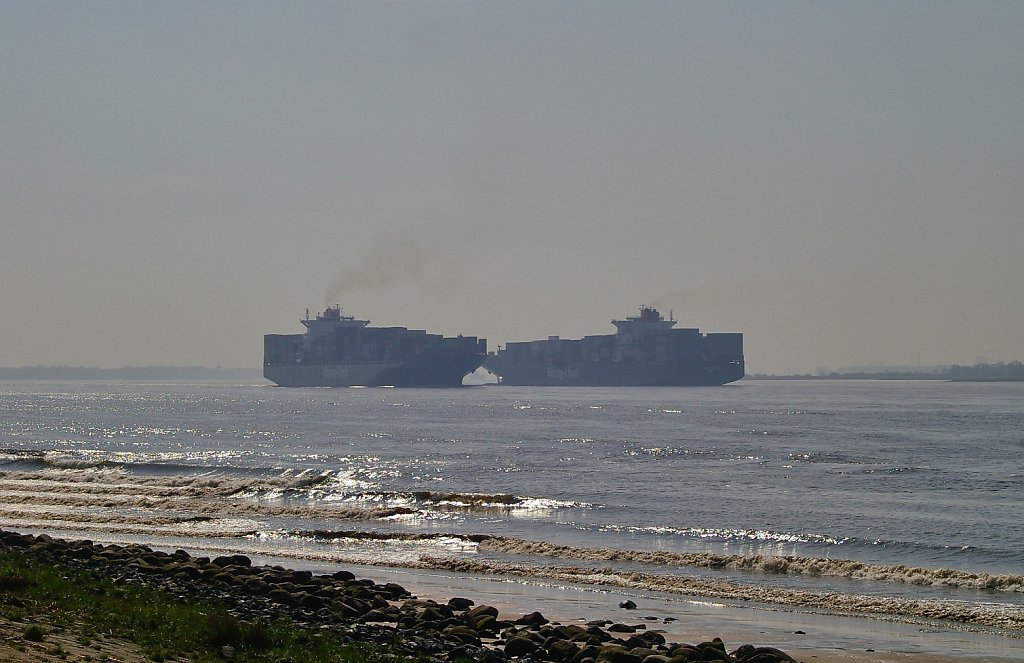 Geschwistertreffen auf der Elbe